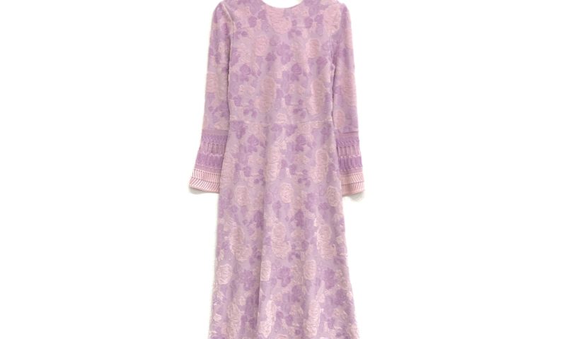お買取したマメクロゴウチのFlowered Velour Jacquard Dressの写真