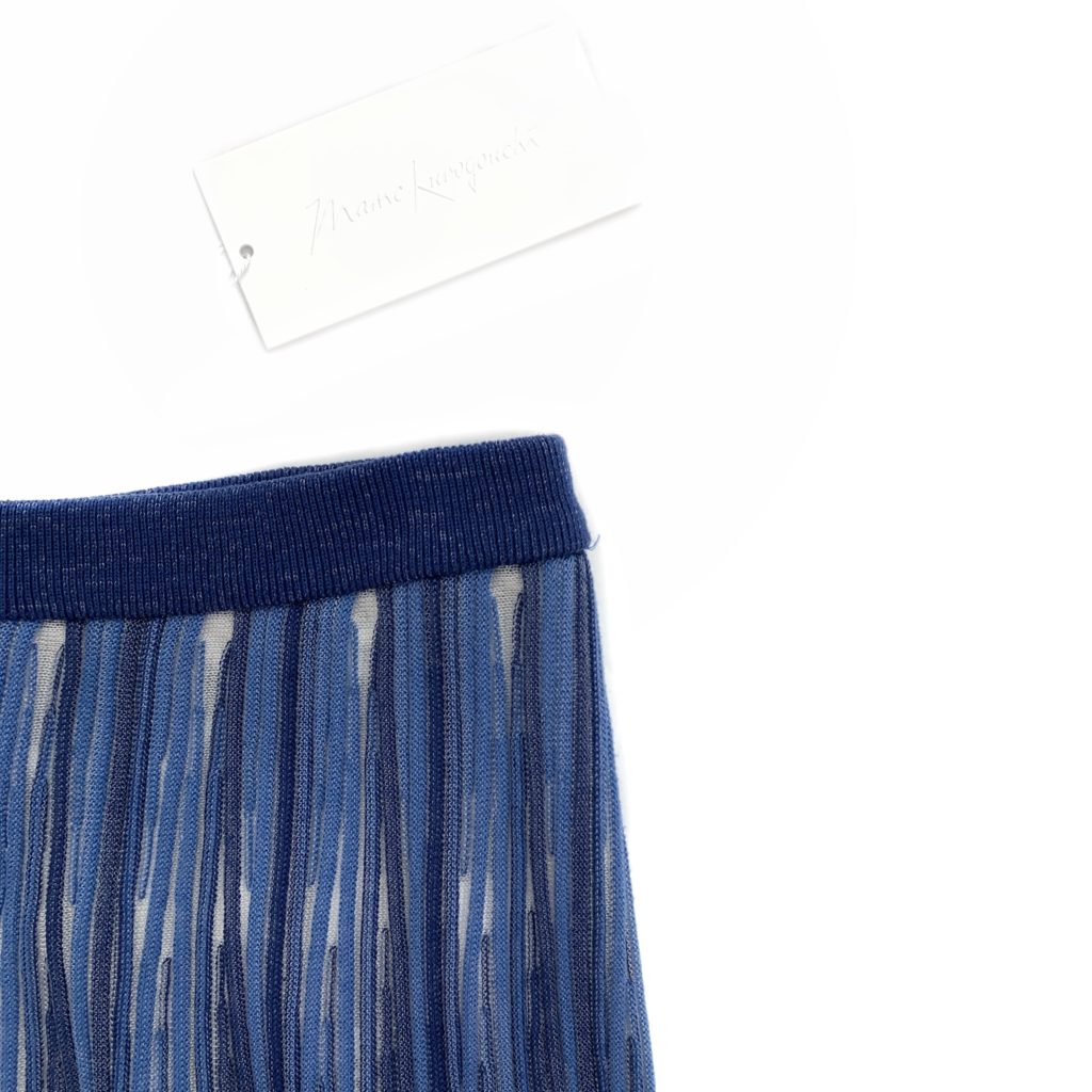 お買取したマメクロゴウチのRibbed Knit Flare Skirt平置きウエストの写真