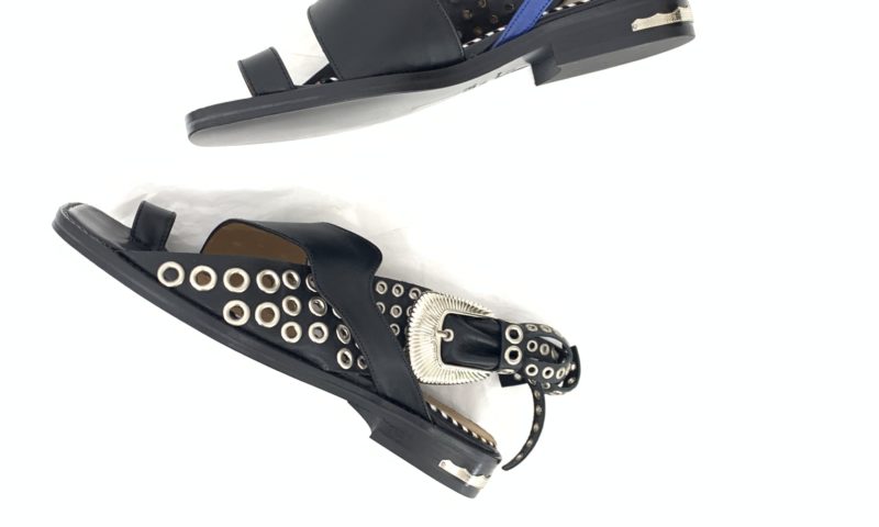 トーガプルラ20SS Metal eyelet sandalsTP01-AJ1032トーガらしいメタルアイレットデティール