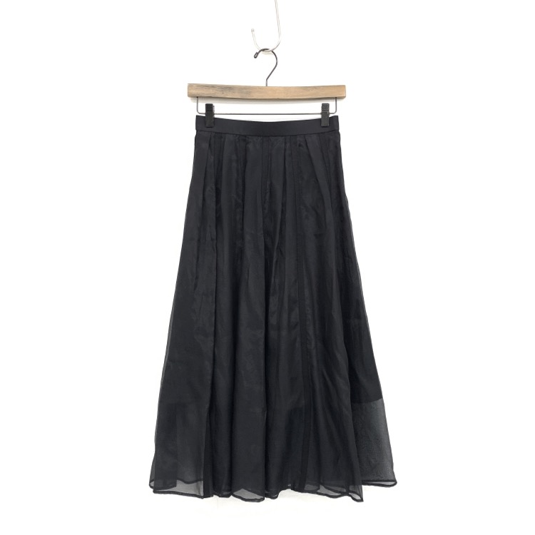 AKIRANAKA アキラナカ Doloress flare skirt ソフトシフォン スカート ブラック 1 AS2139シフォンの透け感と異素材のテープが組み合わさっているフレアスカート前全体画像です