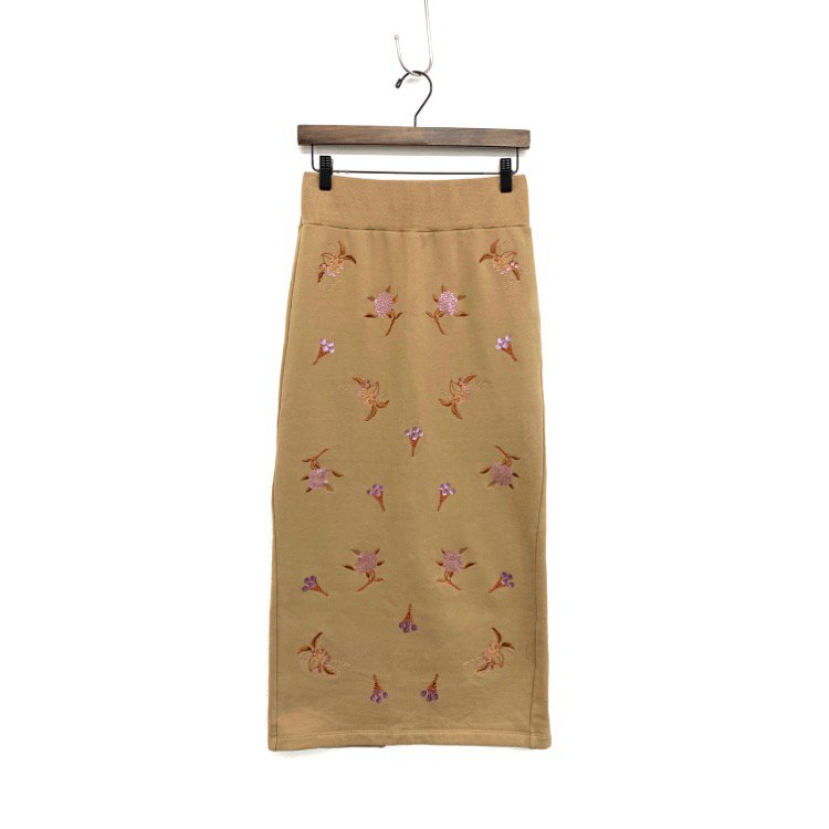 Mame Kurogouchi  Embroidery Jersey skirt 